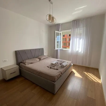 Lejlighed L-2 Tirana