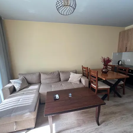 Apartament L-2 Astir